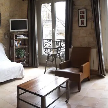 Appartement Clair Et Lumineux Au Centre De