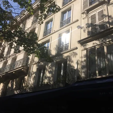 Appartement Clair Et Lumineux Au Centre De