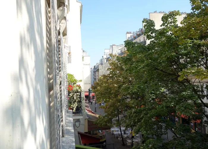 Clair Et Lumineux Au Centre De