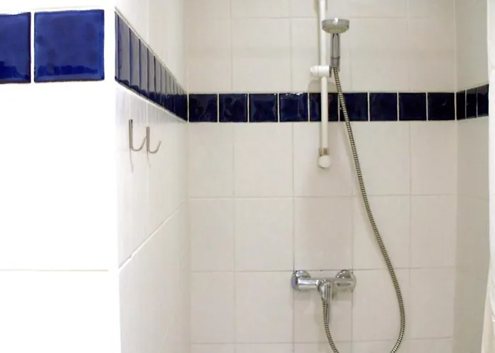 Clair Et Lumineux Au Centre De 아파트 *