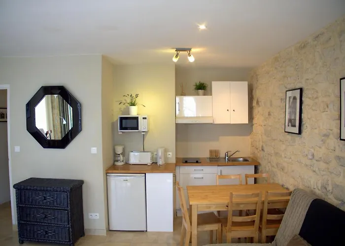 Clair Et Lumineux Au Centre De 아파트 파리