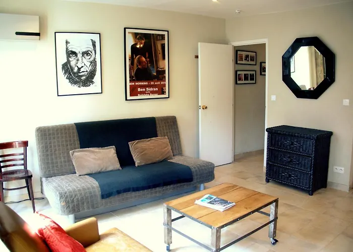 Clair Et Lumineux Au Centre De