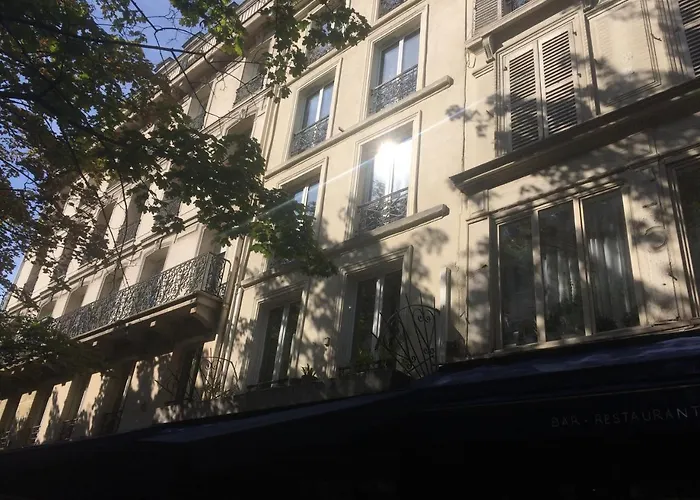 아파트 Clair Et Lumineux Au Centre De