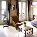 Apartament Clair Et Lumineux Au Centre De *
